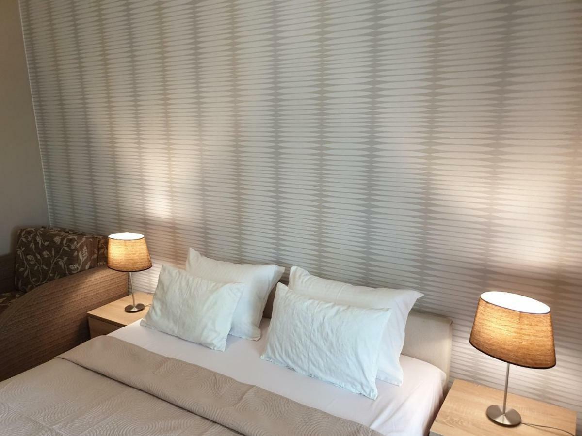 Apartmani I Sobe Goca Херцег Нови Екстериор снимка