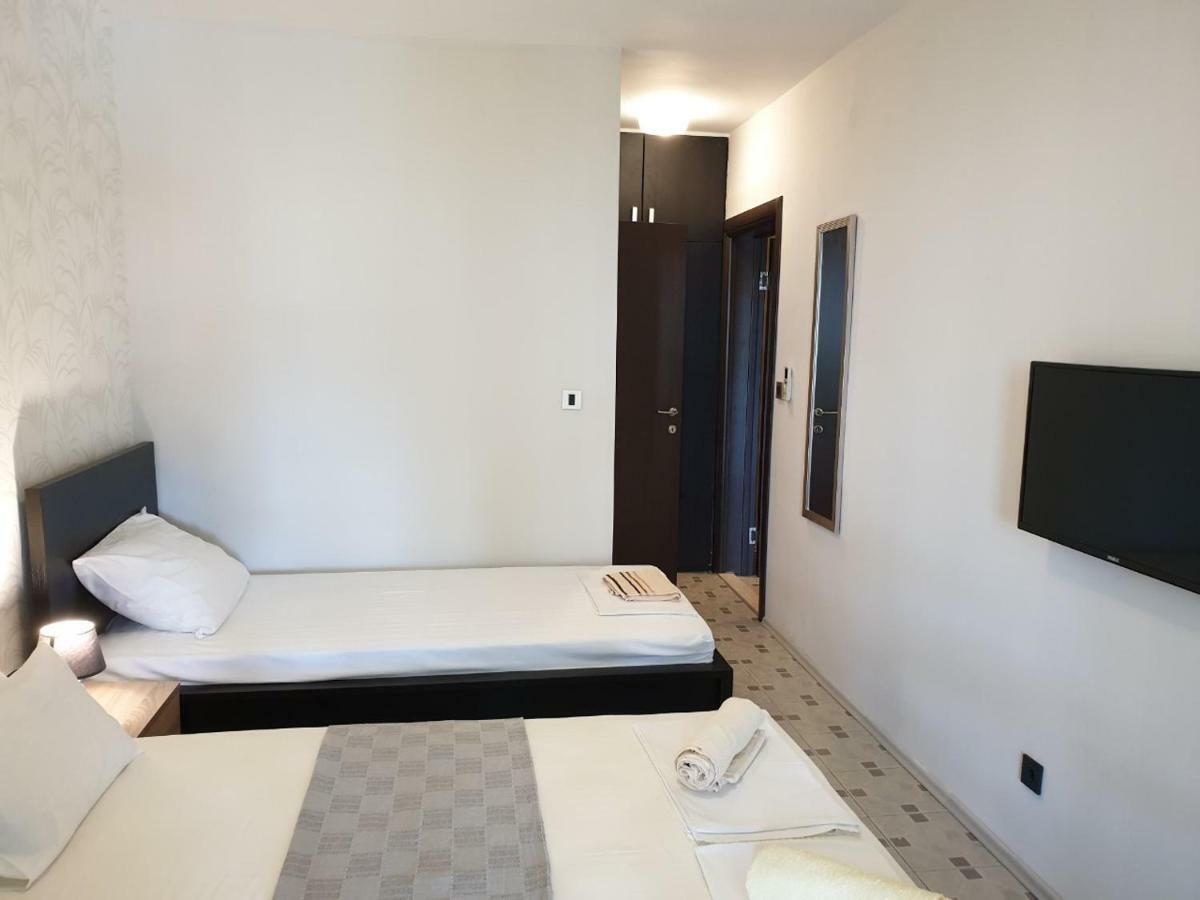 Apartmani I Sobe Goca Херцег Нови Екстериор снимка